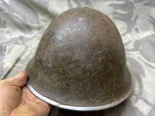 Charger l'image dans la galerie, Original WW2 British / Canadian Army Mk3 Turtle Helmet & Liner - The Militaria Shop