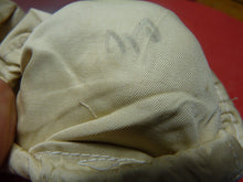 Load image into Gallery viewer, Original WW2 British Army Gunners Winter White Gloves - 1942 - The Militaria Shop