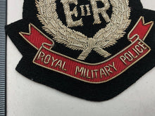 Lade das Bild in den Galerie-Viewer, British Army Bullion Embroidered Blazer Badge - Royal Military Police - The Militaria Shop