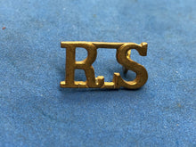 Load image into Gallery viewer, Original WW2 British Army Royal Scots (RS) Brass Shoulder Title - The Militaria Shop