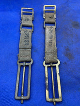 Charger l'image dans la galerie, Original WW2 British Army 37 Pattern Brace Adaptors Pair - 1942 Dated - The Militaria Shop