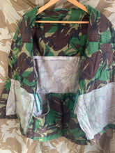 Load image into Gallery viewer, Genuine British Army Smock Combat Jungle DPM Camouflage - Size 40" Chest - The Militaria Shop
