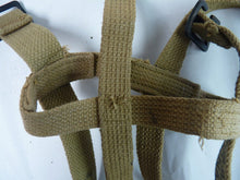 Lade das Bild in den Galerie-Viewer, Genuine British Army Water Bottle Harness Carrier - The Militaria Shop