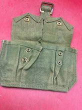 Lade das Bild in den Galerie-Viewer, Original WW2 British Army 37 Pattern Patrol Pouch - The Militaria Shop