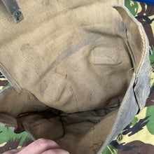 Load image into Gallery viewer, Original WW2 British Army / RAF 37 Pattern Small Pack & L Strap Set - 1945 D - The Militaria Shop