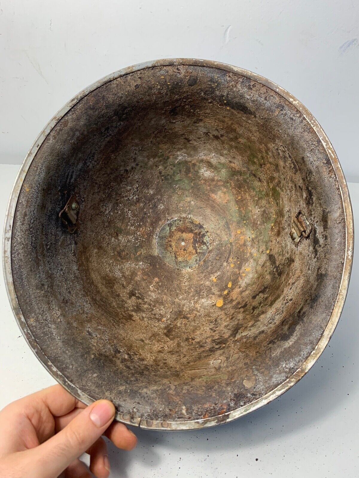 Mk3 Canadian / British Army Original WW2 Turtle Helmet High Rivet - The Militaria Shop