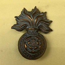 Lade das Bild in den Galerie-Viewer, Original Victorian Era British Army The Royal Fusiliers Cap Badge - The Militaria Shop