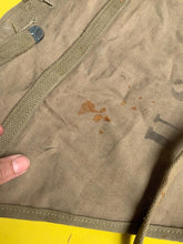 Charger l'image dans la galerie, Original WW2 US Army M1928 Haversack Pack Tail - Dated - The Militaria Shop