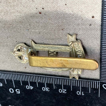 Load image into Gallery viewer, Original WW2 British Army 22nd Dragoon Guards Cap Badge - King's Crown - The Militaria Shop