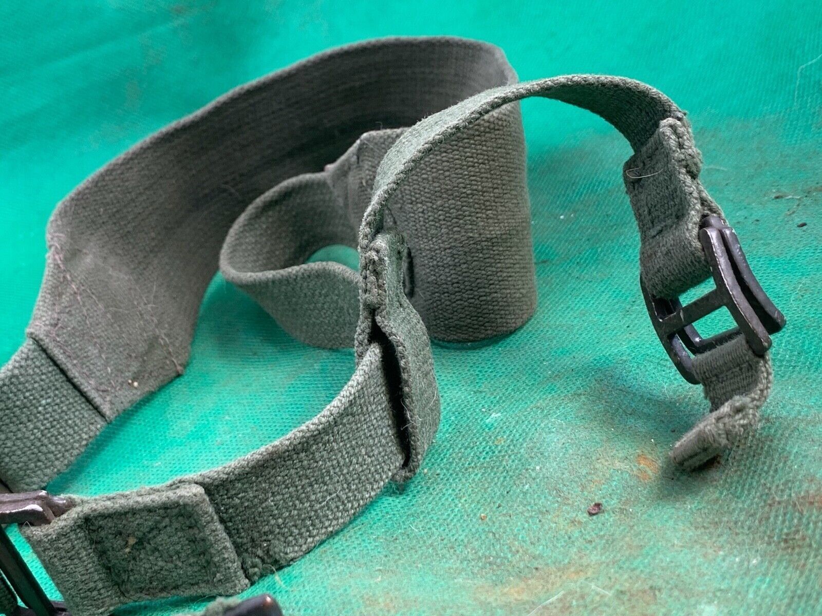 Original WW2 British Army 44 Pattern Shoulder Strap - The Militaria Shop