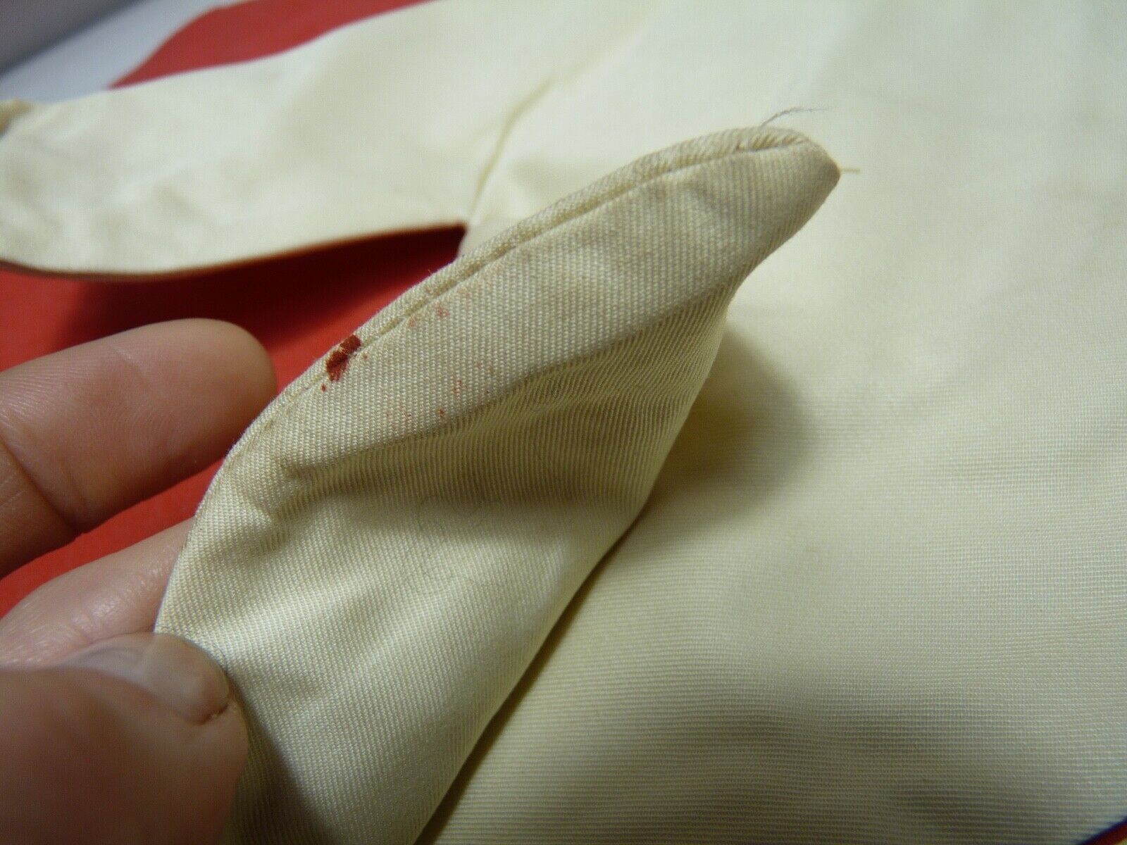 Original WW2 British Army Gunners Winter White Gloves - Dated 1941 - The Militaria Shop