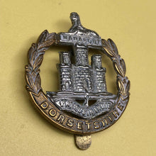 Load image into Gallery viewer, Original WW2 British Army Dorsetshire Regiment Cap Badge - The Militaria Shop
