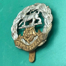 Load image into Gallery viewer, Original WW2 British Army Hampshire Regiment Cap Badge - The Militaria Shop