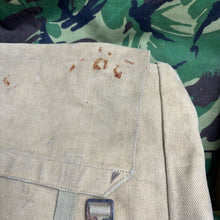 Charger l'image dans la galerie, British Army / RAF 37 Pattern Large Pack - WW2 Pattern -Used Condition Original - The Militaria Shop