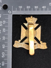 Load image into Gallery viewer, Original WW2 British Army The Wiltshire Regiment Cap Badge - The Militaria Shop