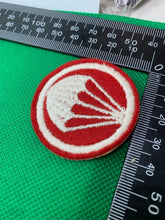 Load image into Gallery viewer, US Army Airborne Paratrooper Garrison Cap Badge - WW2 Pattern - The Militaria Shop