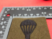 Load image into Gallery viewer, British Army Parachute Course Trained Paratrooper Bulb - The Militaria Shop