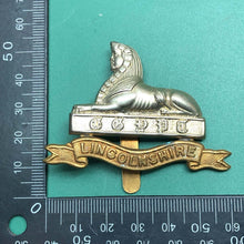Load image into Gallery viewer, Original WW2 British Army Cap Badge - The Lincolnshire Regiment - The Militaria Shop