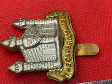 Charger l'image dans la galerie, Original British Army - THE CAMBRIDGESHIRE REGIMENT Cap Badge - The Militaria Shop
