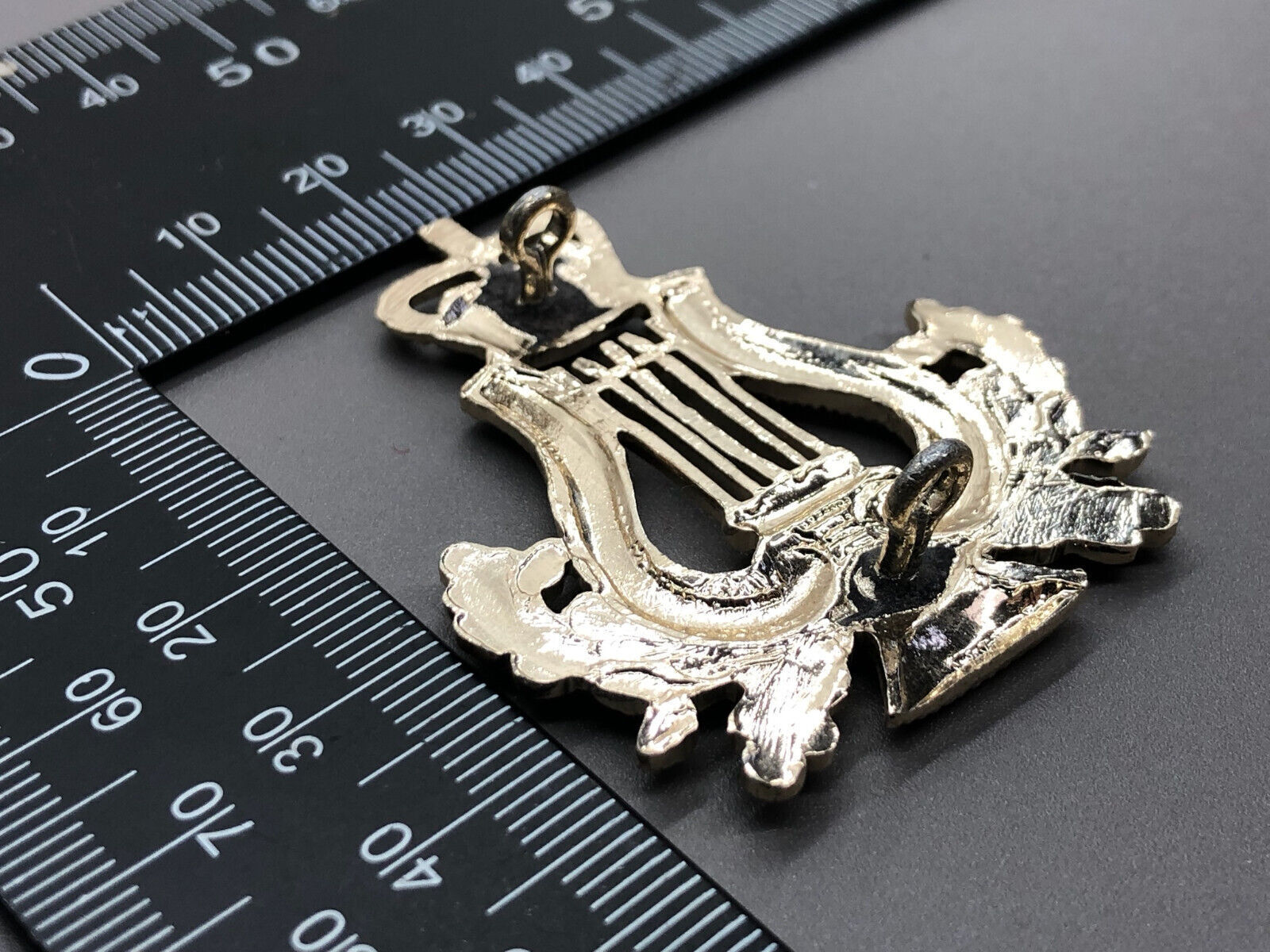Genuine British Army Musicians / Bandsmans Cap Badge - The Militaria Shop