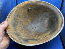 Charger l'image dans la galerie, WW2 British / Canadian Army Mk3 Combat Turtle Helmet - Good Original Helmet - The Militaria Shop