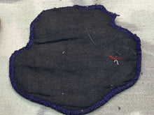 Lade das Bild in den Galerie-Viewer, Original British Blazer Badge - Unknown - University etc ? - The Militaria Shop