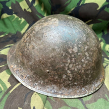 Charger l'image dans la galerie, Original WW2 British / Canadian Army Mk3 Turtle Helmet - The Militaria Shop
