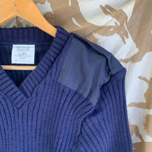 Lade das Bild in den Galerie-Viewer, Genuine British RAF Royal Navy Blue Wool V-Neck Pullover Jersey - 94cm Chest - The Militaria Shop