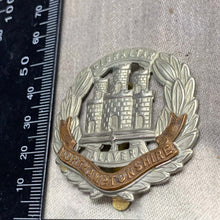 Load image into Gallery viewer, Original WW2 Northamptonshire Regiment British Army Cap Badge - The Militaria Shop