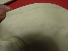 Charger l'image dans la galerie, Original WW2 British Army Gunners Winter White Gloves - Dated 1941 - The Militaria Shop