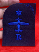 Load image into Gallery viewer, Unissued WOMEN'S ROYAL NAVY WRNs Trade Badge - Radio Radar - 1 Star - B40 - The Militaria Shop