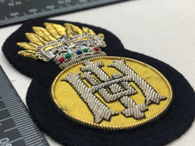 Lade das Bild in den Galerie-Viewer, British Army Bullion Embroidered Blazer Badge - Royal Highland Fusiliers - The Militaria Shop