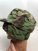Charger l'image dans la galerie, Original British Army 1968 68 Pattern Cold Weather Combat Camouflaged Cap - 48cm - The Militaria Shop