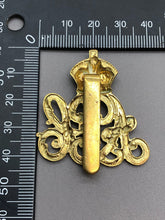 Charger l'image dans la galerie, Original WW1 British Army Cap Badge - Army Pay Corps - The Militaria Shop