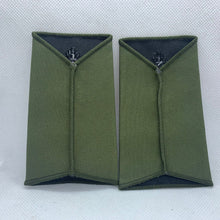 Charger l'image dans la galerie, Cadet ACF OD Green Rank Slides / Epaulette Pair Genuine British Army - NEW - The Militaria Shop