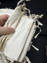 Charger l'image dans la galerie, Original WW2 British Army Mess Tin Cover / Dry Food Bag - New Old Stock - The Militaria Shop