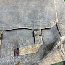 Charger l'image dans la galerie, British Army / RAF 37 Pattern Large Pack - WW2 Pattern -Used Condition Original - The Militaria Shop