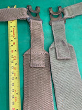Charger l'image dans la galerie, Original WW2 Pattern British Army L Straps Pair - 37 Pattern Webbing Haversack - The Militaria Shop