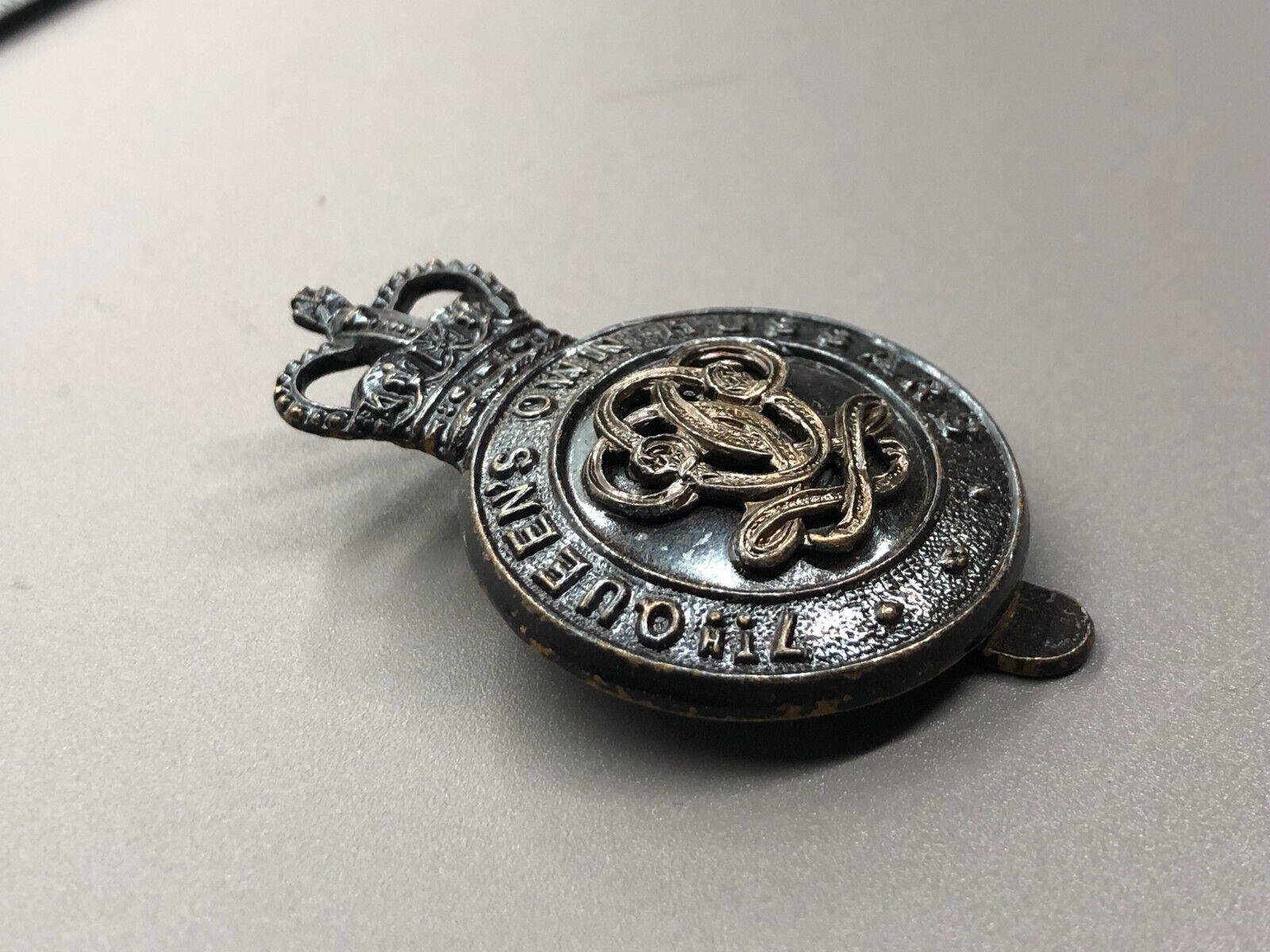 Genuine British Army 7th Queen's Own Husards Regiment Cap Badge - The Militaria Shop