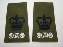 Charger l'image dans la galerie, QDG Dragoons OD Green Rank Slides / Epaulette Pair Genuine British Army - NEW - The Militaria Shop
