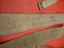 Charger l'image dans la galerie, Original WW2 Pattern British Army L Straps Pair - 37 Pattern Webbing Haversack - The Militaria Shop