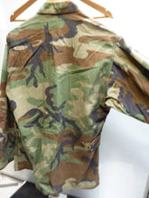 Charger l'image dans la galerie, Genuine US Airforce Camouflaged BDU Battledress Uniform - 33 to 37 Inch Chest - The Militaria Shop