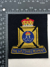 Lade das Bild in den Galerie-Viewer, British Army Bullion Embroidered Blazer Badge - The Wiltshire Regiment - The Militaria Shop