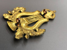 Load image into Gallery viewer, Original WW1 / WW2 British Army Musicians Cap Badge - The Militaria Shop