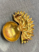 Load image into Gallery viewer, Original WW1 / WW2 British Army Grenadier Guards Cap Badge - The Militaria Shop