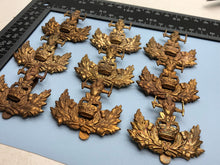 Lade das Bild in den Galerie-Viewer, Original British Army Queens Own Royal Glasgow Yeomanry Regiment Cap Badge - The Militaria Shop