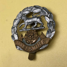 Load image into Gallery viewer, Original WW2 British Army Hampshire Regiment Cap Badge - The Militaria Shop