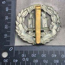 Load image into Gallery viewer, Original WW2 British Army Northamptonshire Regiment Cap Badge - The Militaria Shop