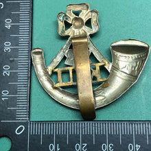 Lade das Bild in den Galerie-Viewer, Original WW2 British Army King's Shropshire Light Infantry Cap Badge - The Militaria Shop