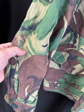 Load image into Gallery viewer, Original British Army 1968 68 Pattern DPM Combat Jacket Smock - 40" Chest - The Militaria Shop
